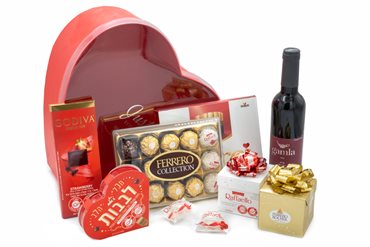 מארז שווקולדים לב מתוק ויין ישראלי