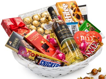 סלסלת מתוקים ויין - BARKAN